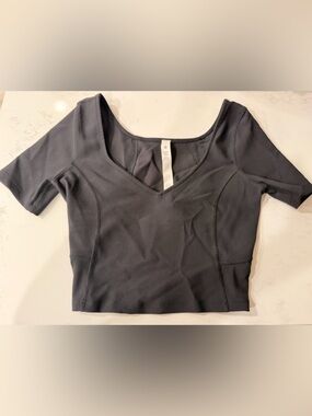 Lululemon Black Ribbed Crop Top NWOT